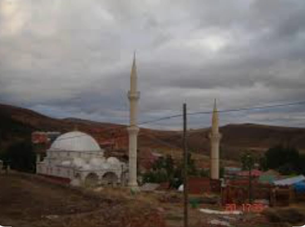 Yuvacık Köyü Camii